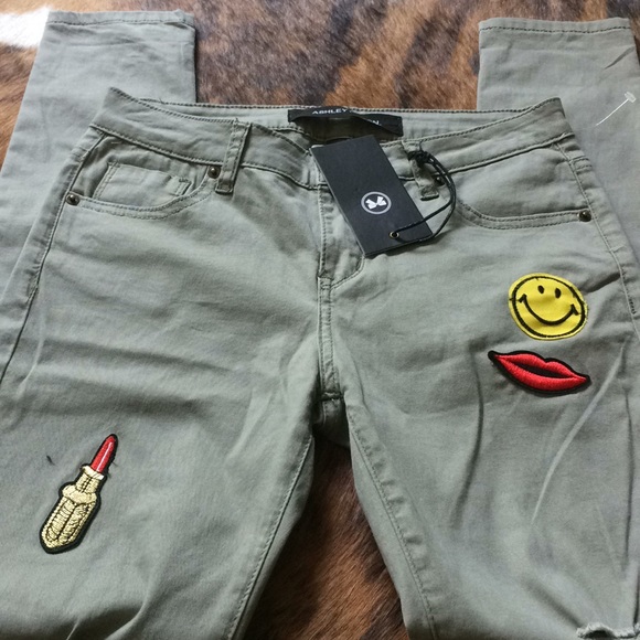 πHPπ Khaki Green Cotton Jeans with Cute Patches - Picture 7 of 8